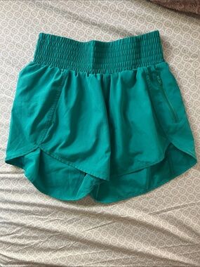 Smocked Waist Athletic Shorts in Turquoise